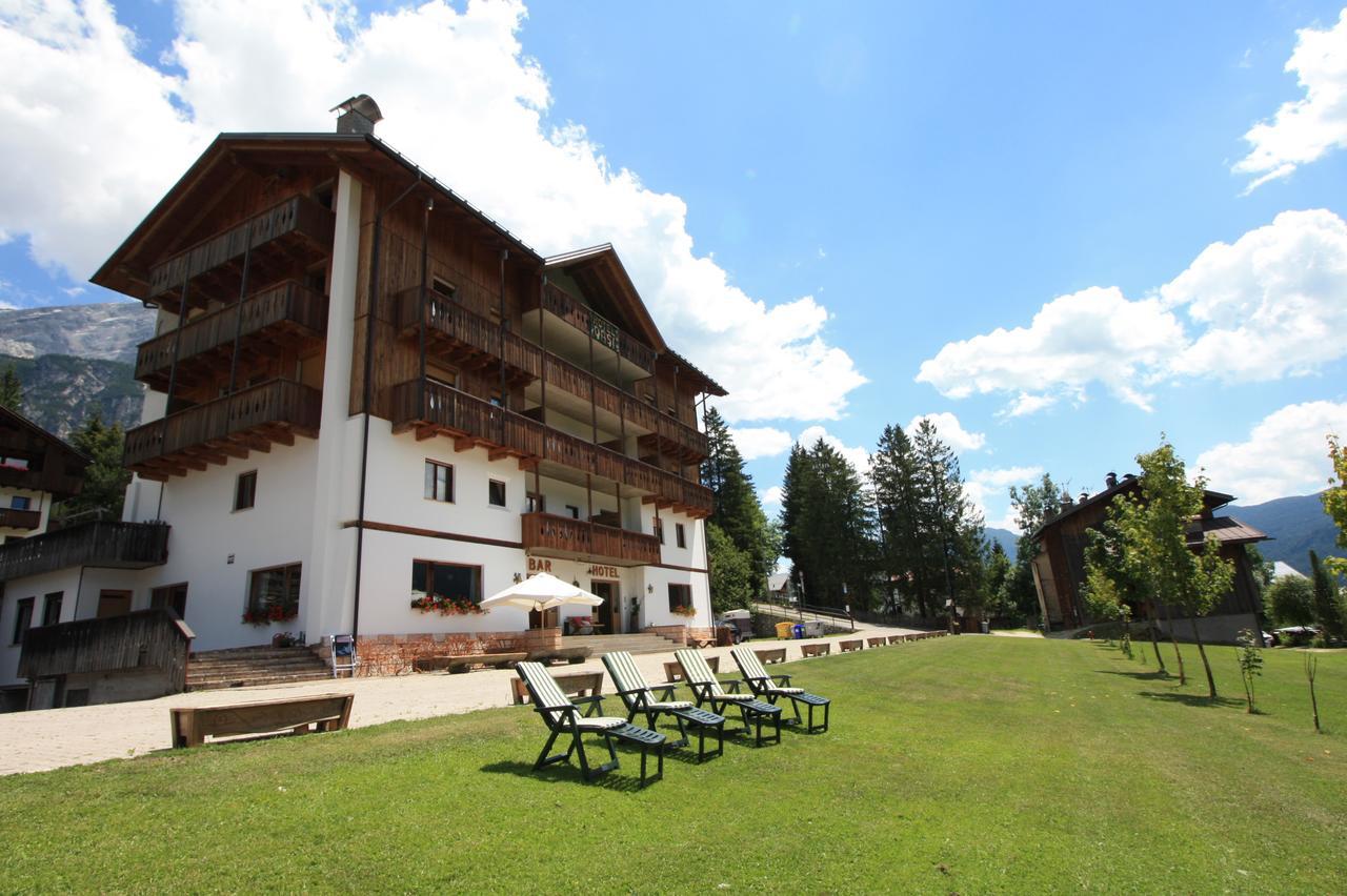 Hotel Oasi Сан-Вито-ди-Кадоре Экстерьер фото